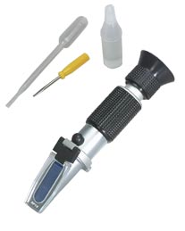 EXTECH RF11: Portable Sucrose Brix Refractometer (0 to 10%) with